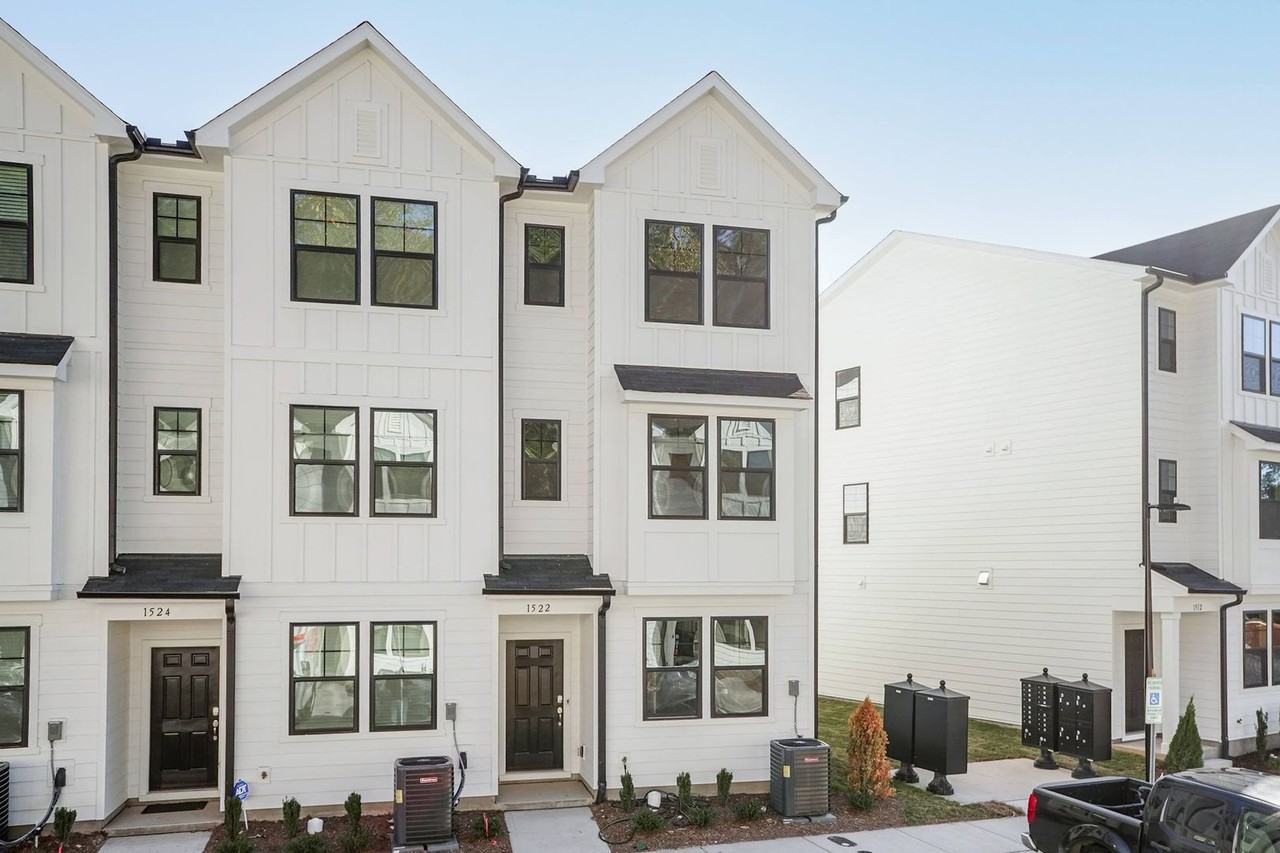 1522 Crescent Townes Way - Photo 3 of 26