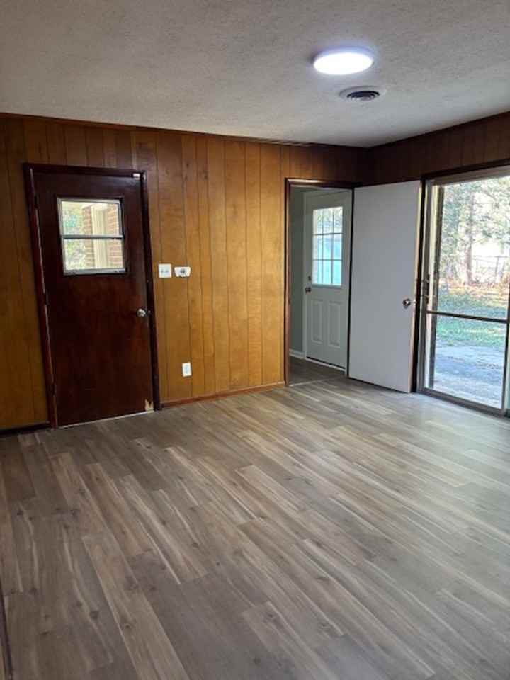 100 Montana Dr - Photo 3 of 12