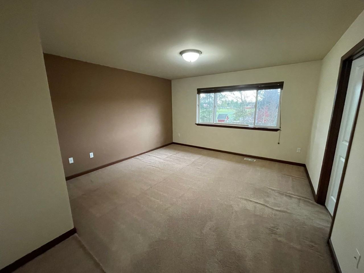 1197 Nw Longview Dr - Photo 5 of 17