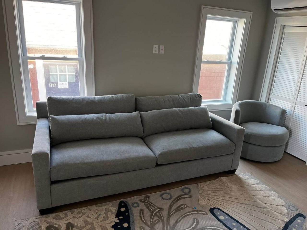 194 North End Boulevard - Photo 3 of 8