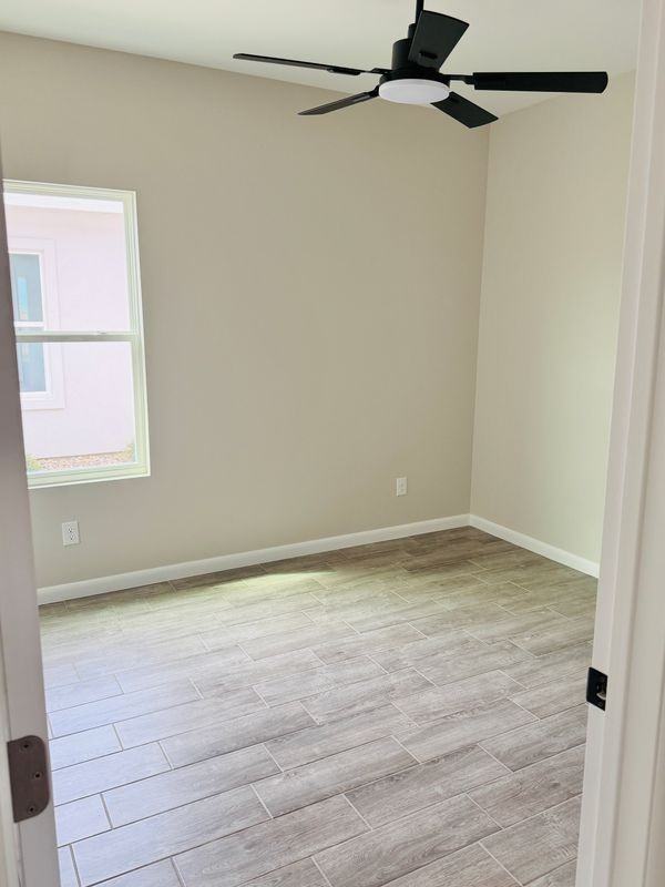 701 N Onyx Ave ##1 - Photo 6 of 8