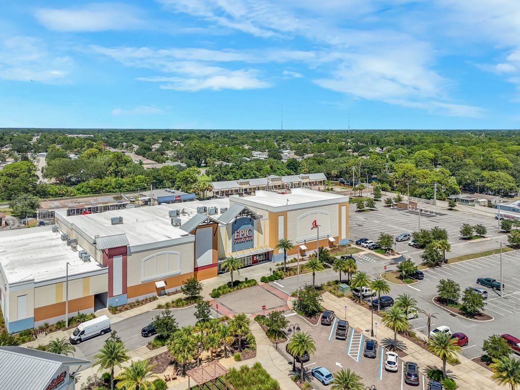 439 Macon Dr - Photo 2 of 35