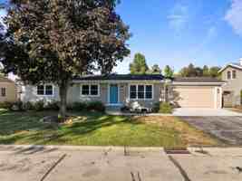 featured image of 1018 Bonnie Brae Ln