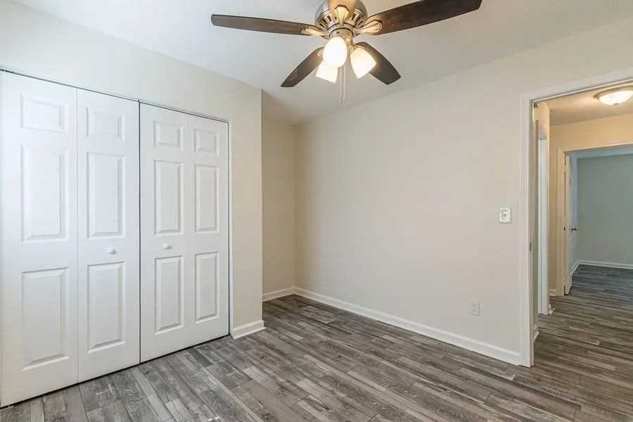 5545 Northcut Dr - Photo 6 of 11