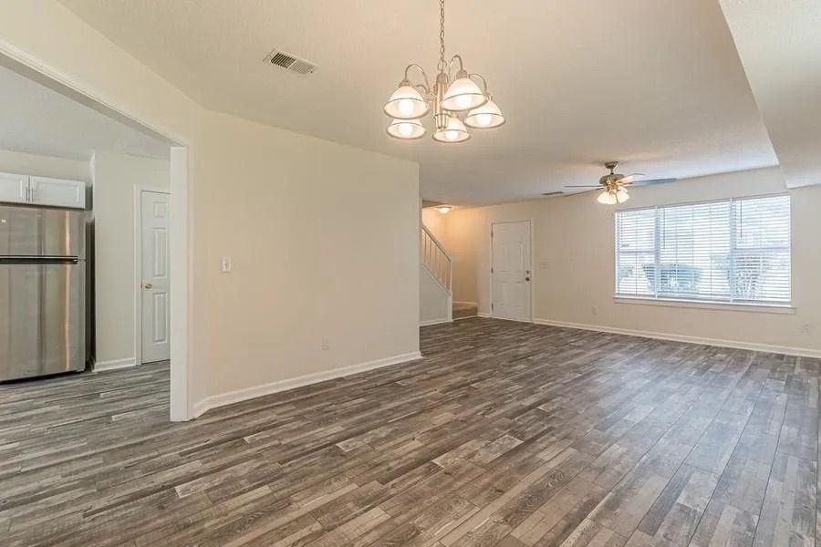 5545 Northcut Dr - Photo 7 of 11