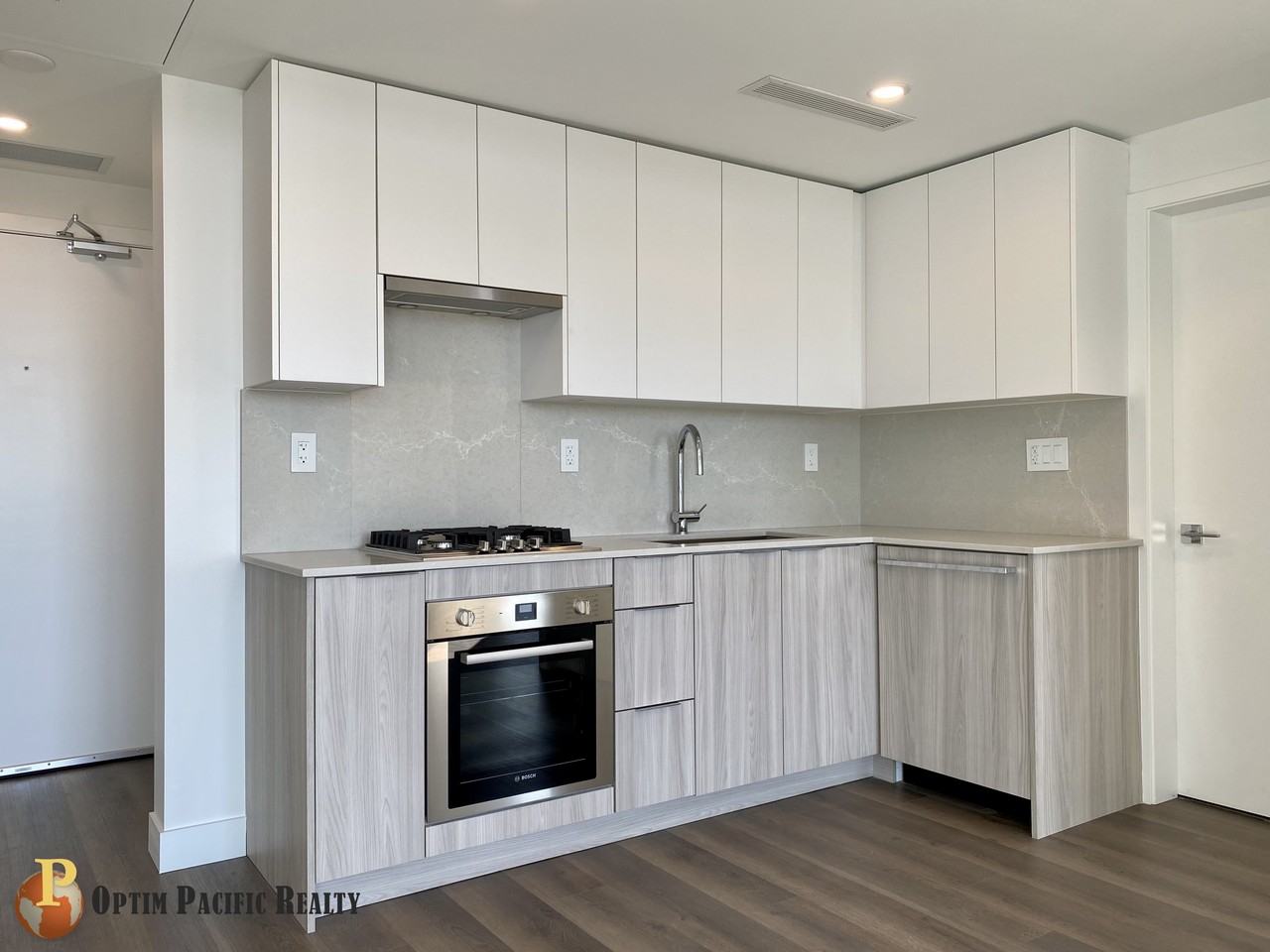 901 Lougheed Highway #15XX - Photo 4 of 20