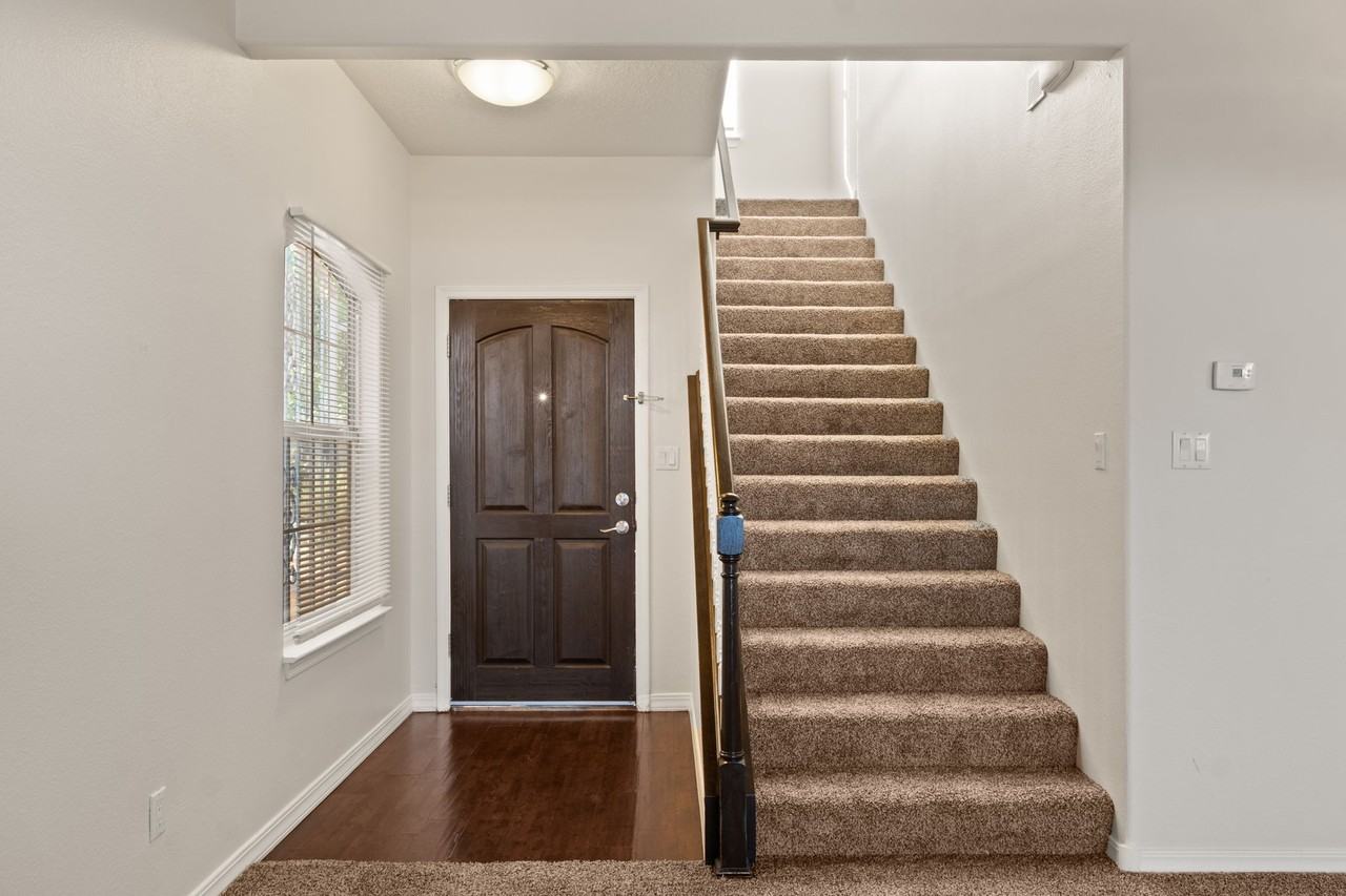 7101 Natalie Janae Lane Northeast - Photo 3 of 21