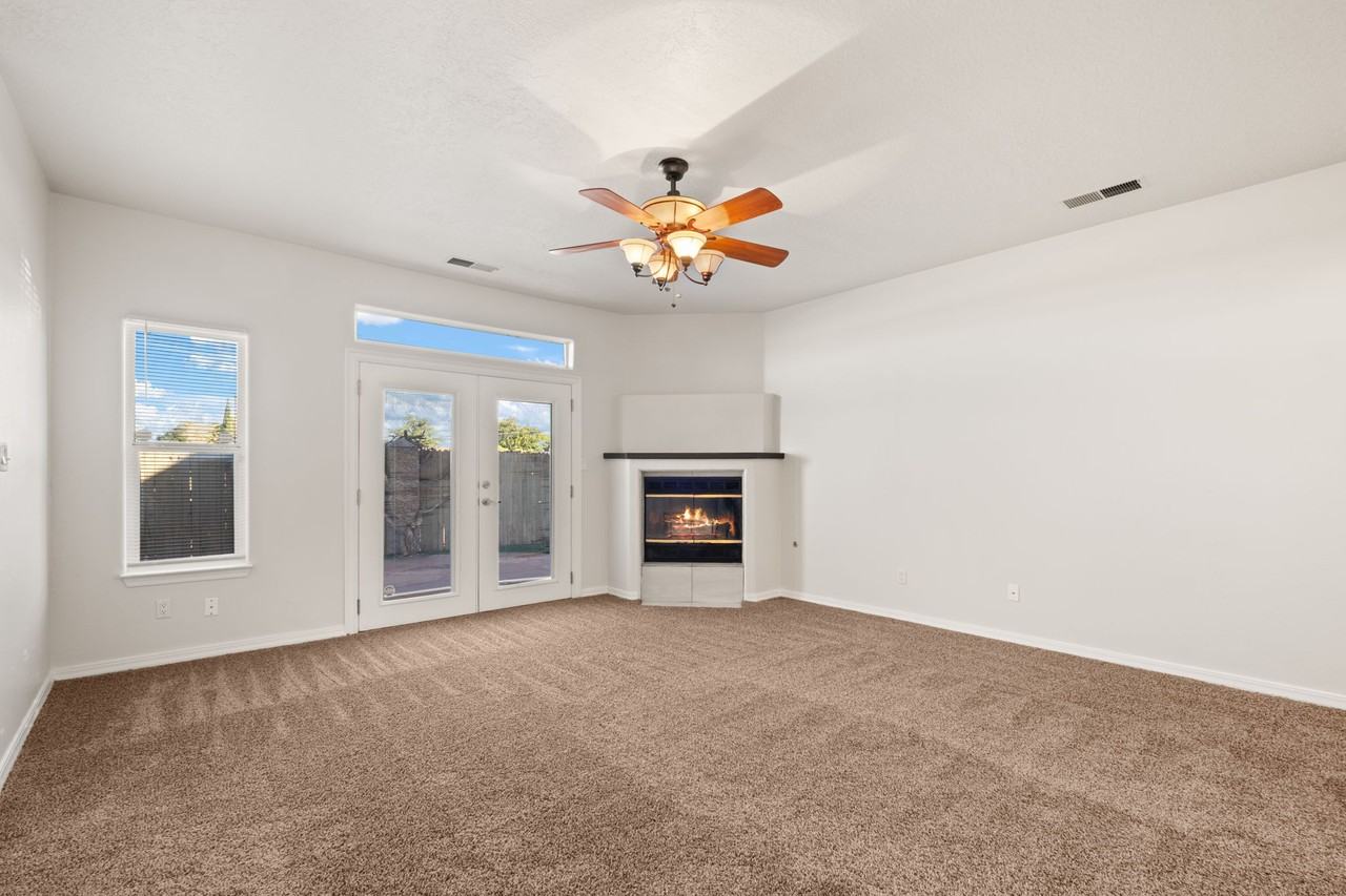 7101 Natalie Janae Lane Northeast - Photo 4 of 21