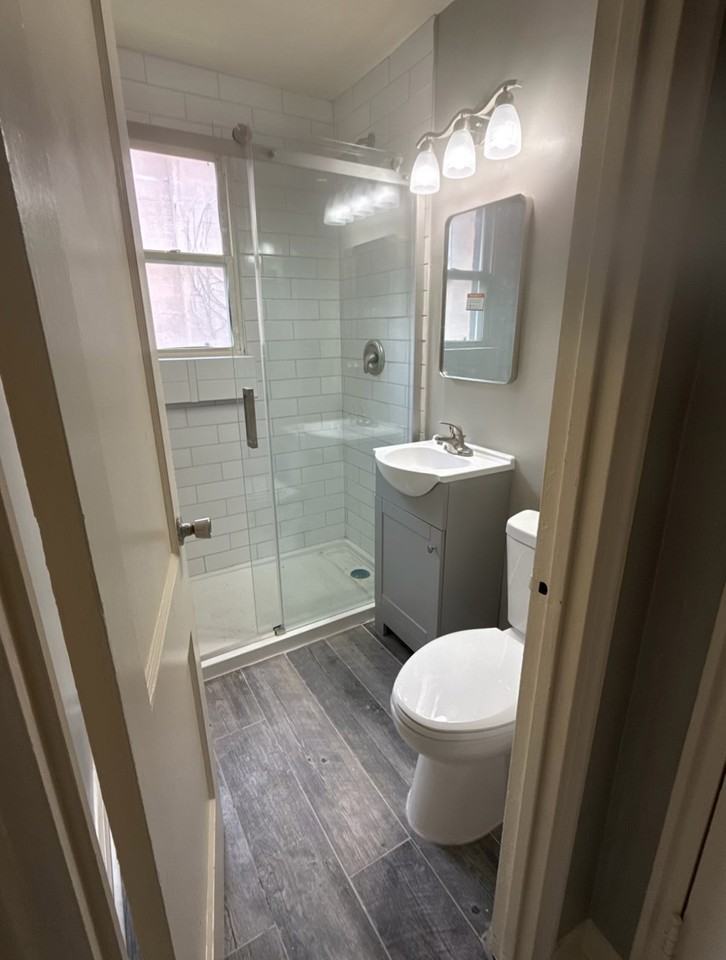 5413 Dix St Ne #5413 - Photo 6 of 8