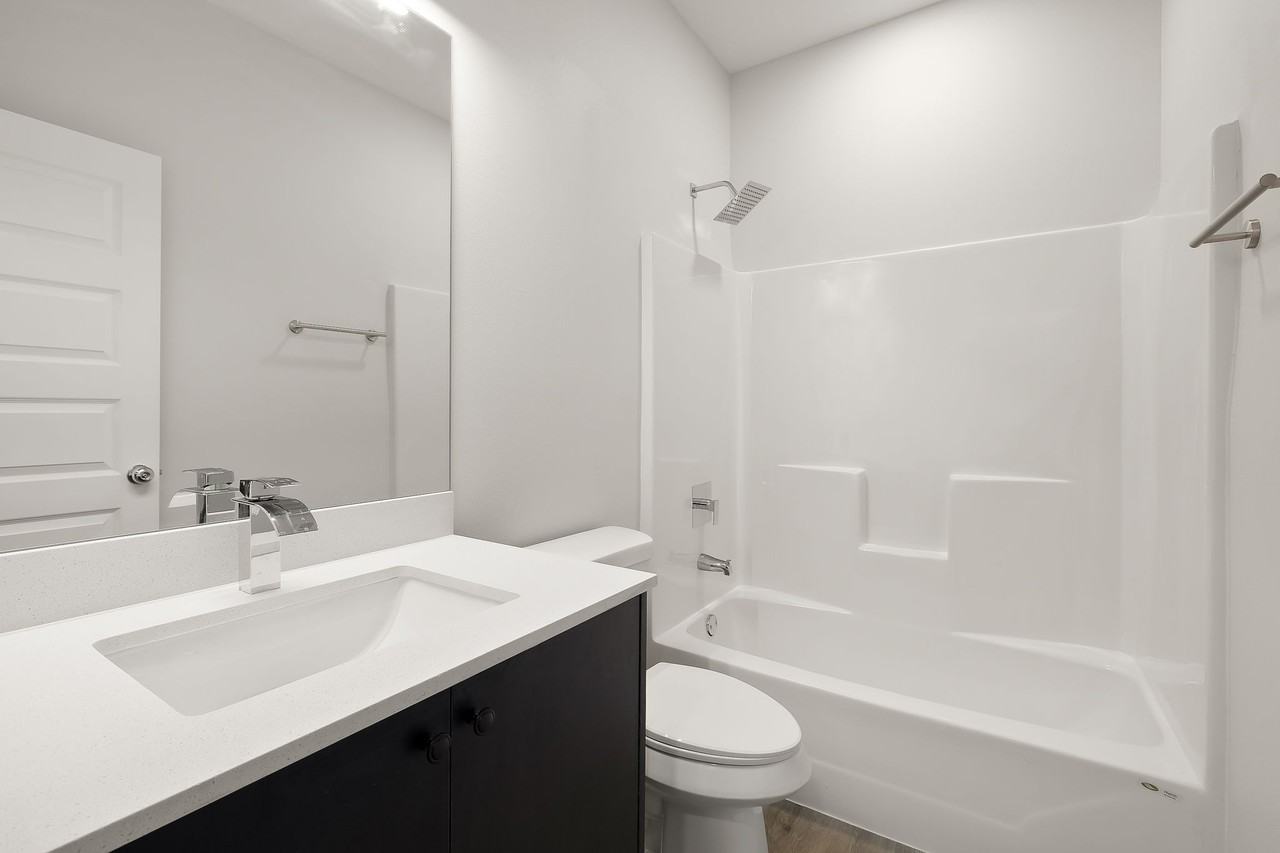 4504 Larkspur Ave #3 - Photo 2 of 14