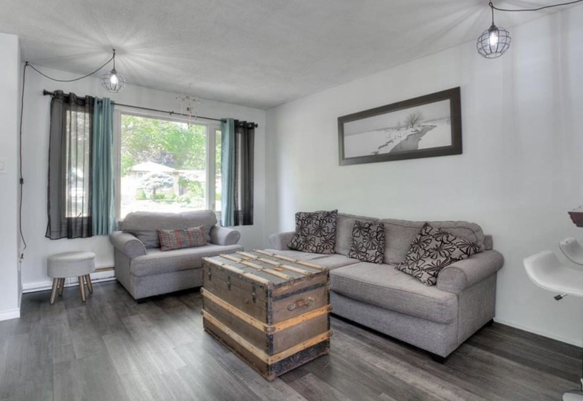 231 Fergus Avenue - Photo 3 of 20