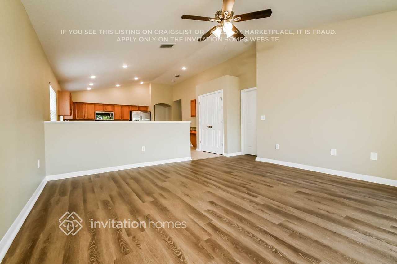 6638 Cambridge Park Drive - Photo 4 of 17