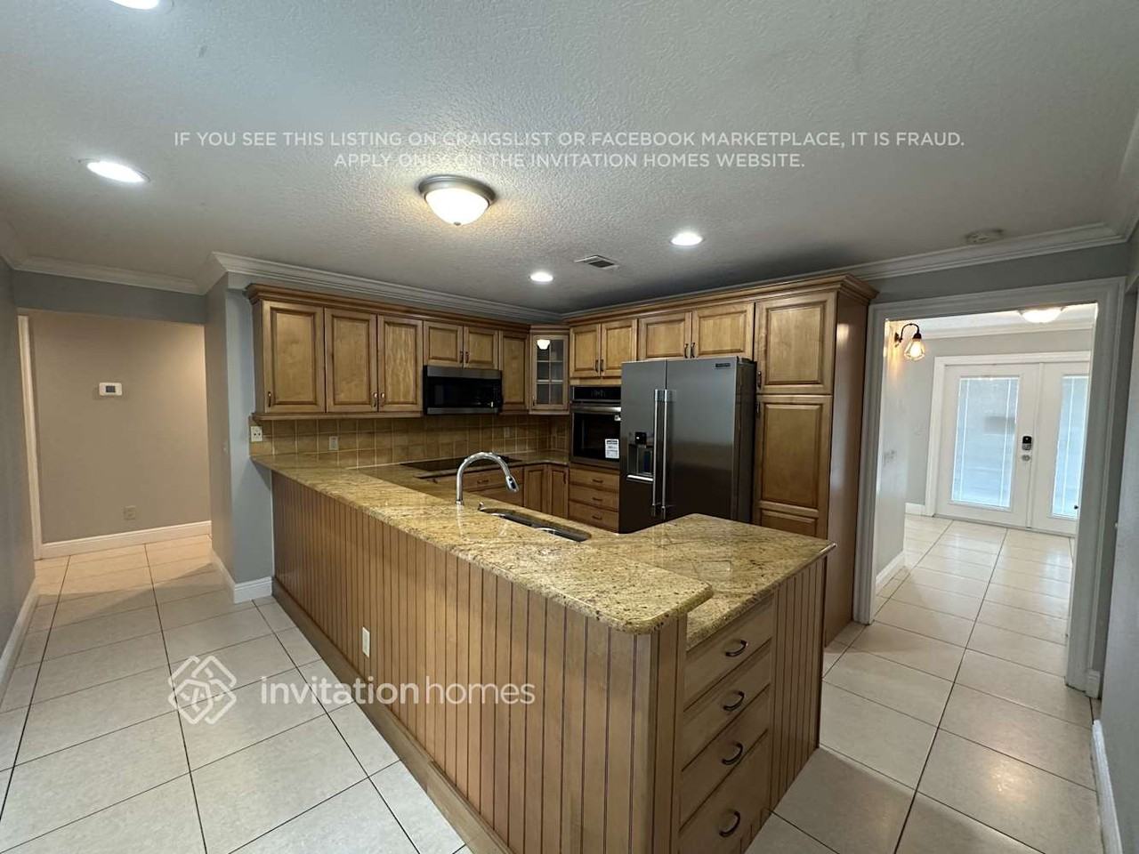 17602 Bridle Ln - Photo 4 of 20