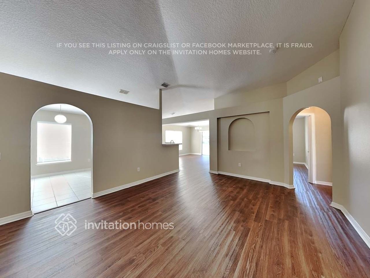 527 Stonewall Ave - Photo 3 of 18