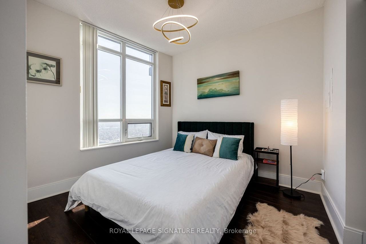 330 Burnhamthorpe Road West #2908 - Photo 4 of 10