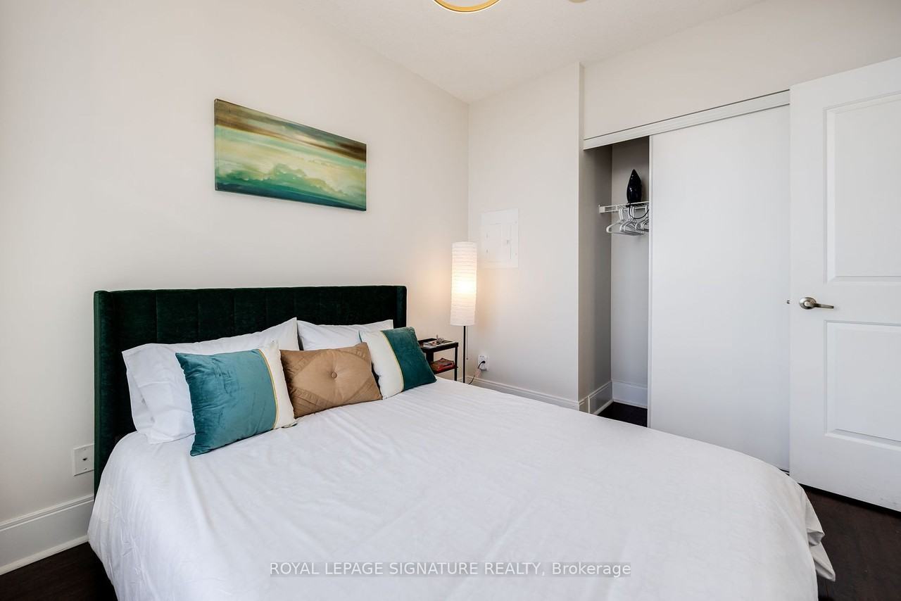 330 Burnhamthorpe Road West #2908 - Photo 5 of 10