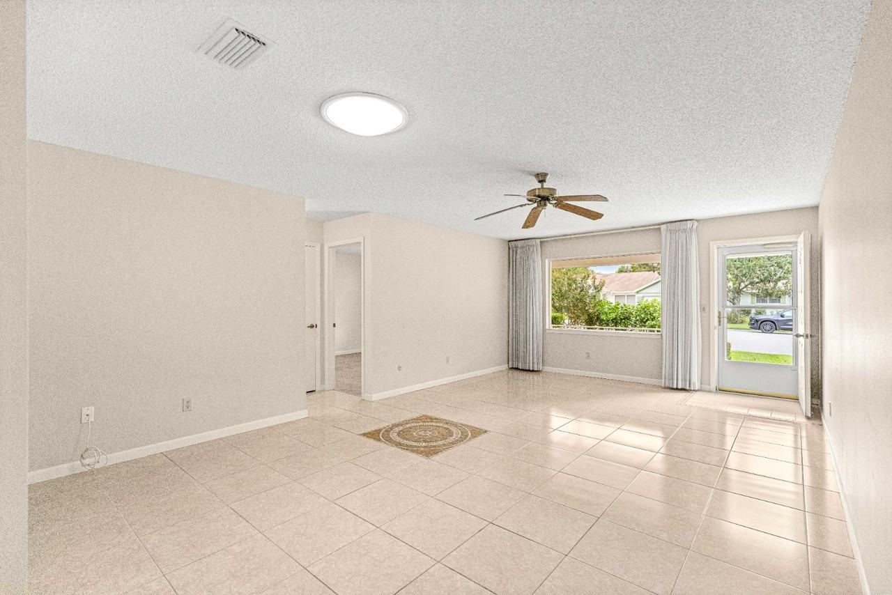 8665 Sw 94th St - Photo 3 of 11