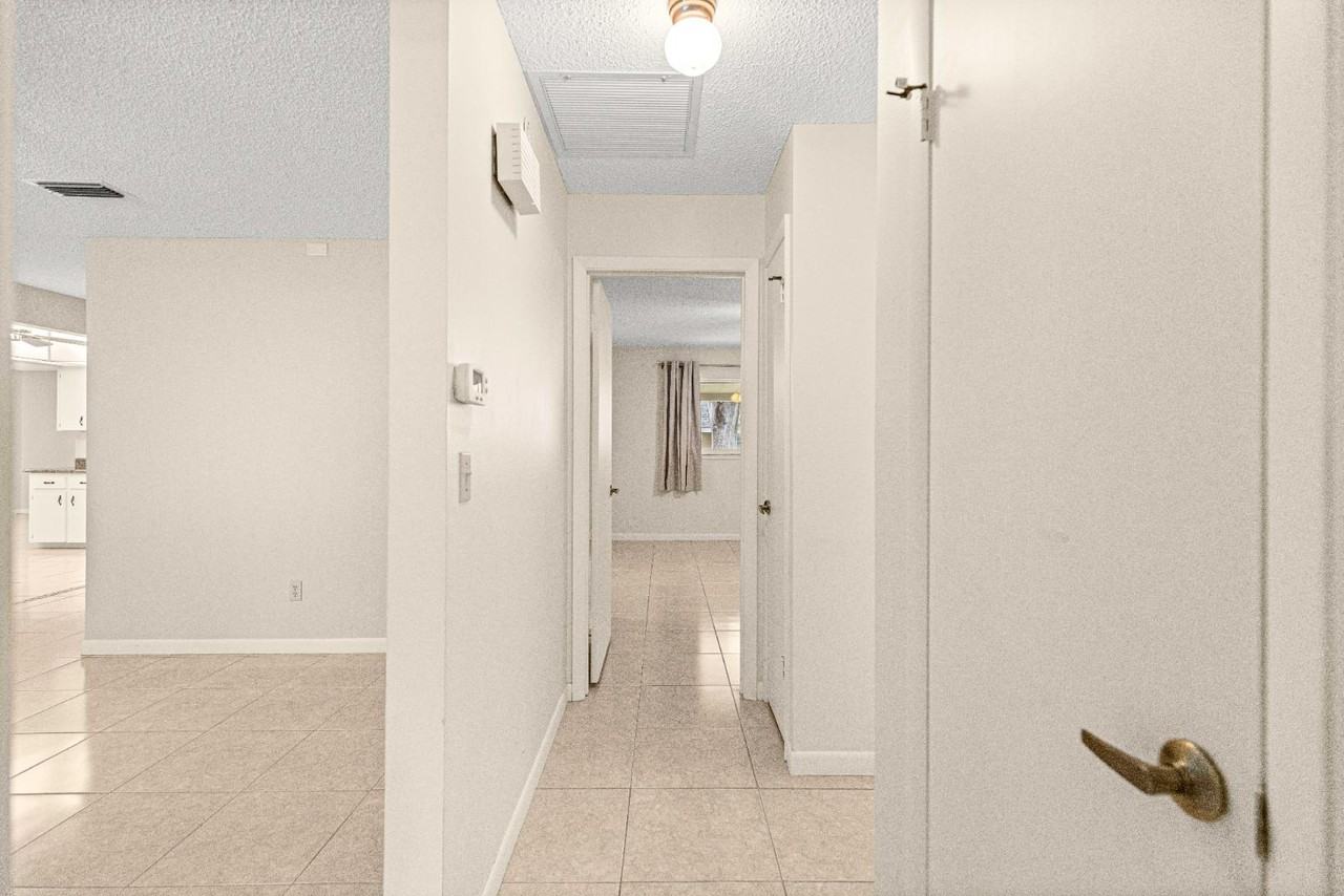 8665 Sw 94th St - Photo 7 of 11