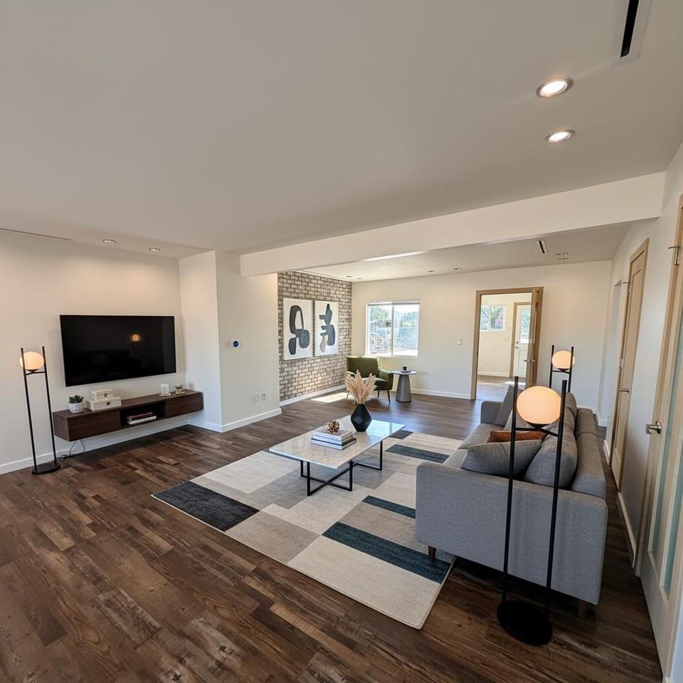 13851 Santa Ana Ave - Photo 4 of 20