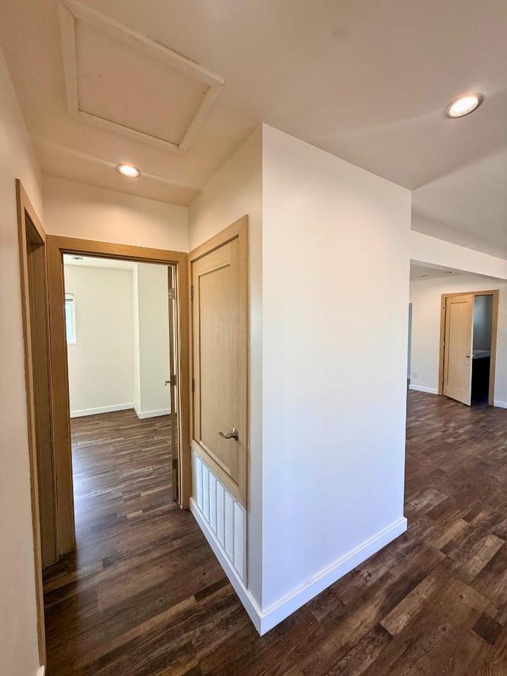 13851 Santa Ana Ave - Photo 5 of 20