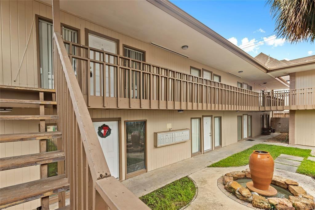 4036 Bellefontaine - Photo 2 of 3