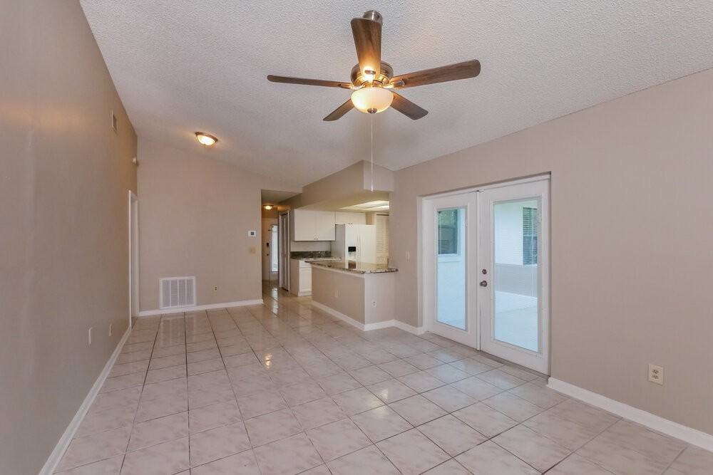 740 Nw 41st Way - Photo 5 of 16