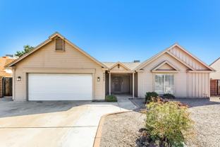 6533 W Grandview Rd - Photo 1 of 1