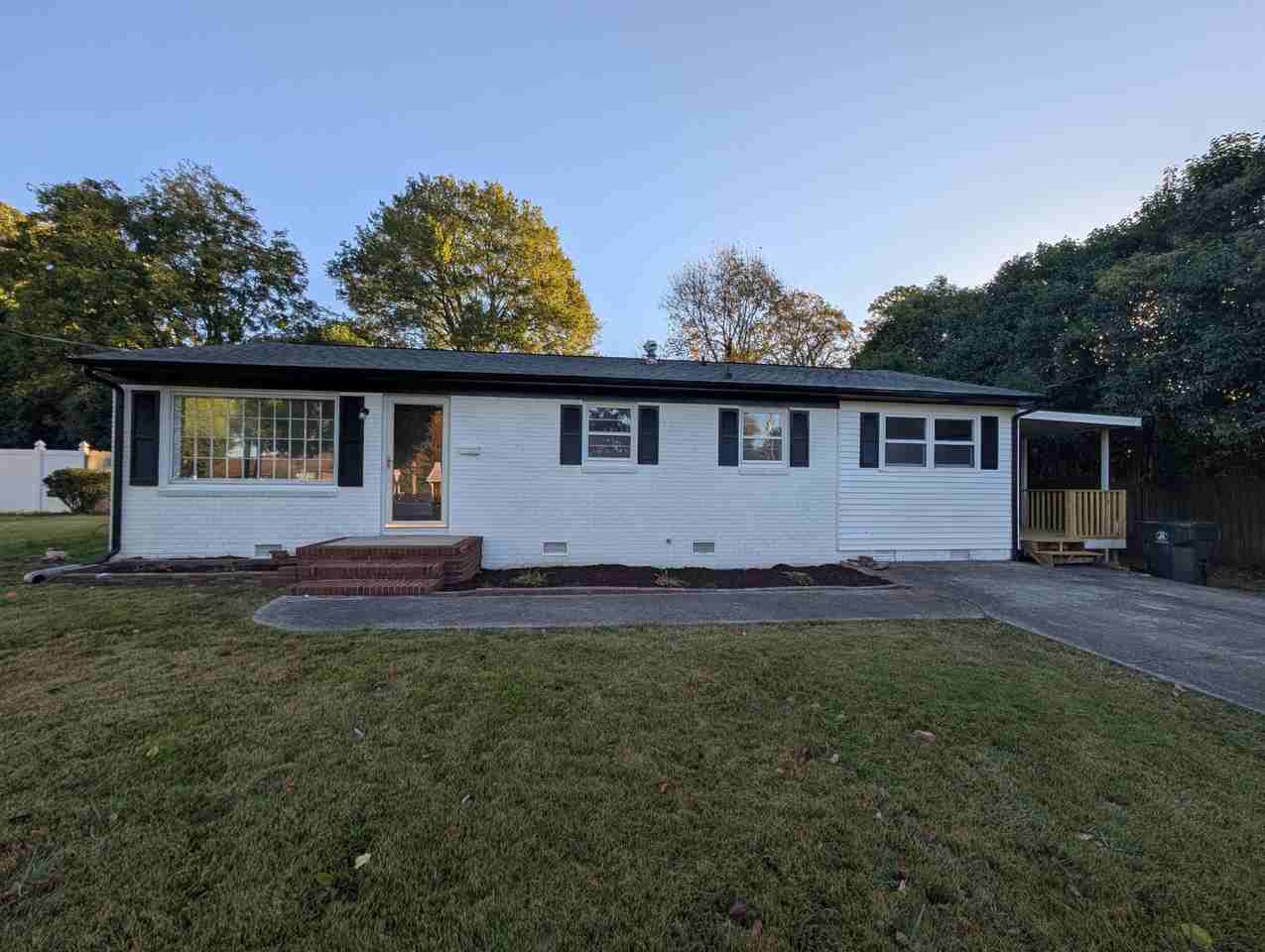 407 Hand Cir - Photo 2 of 34