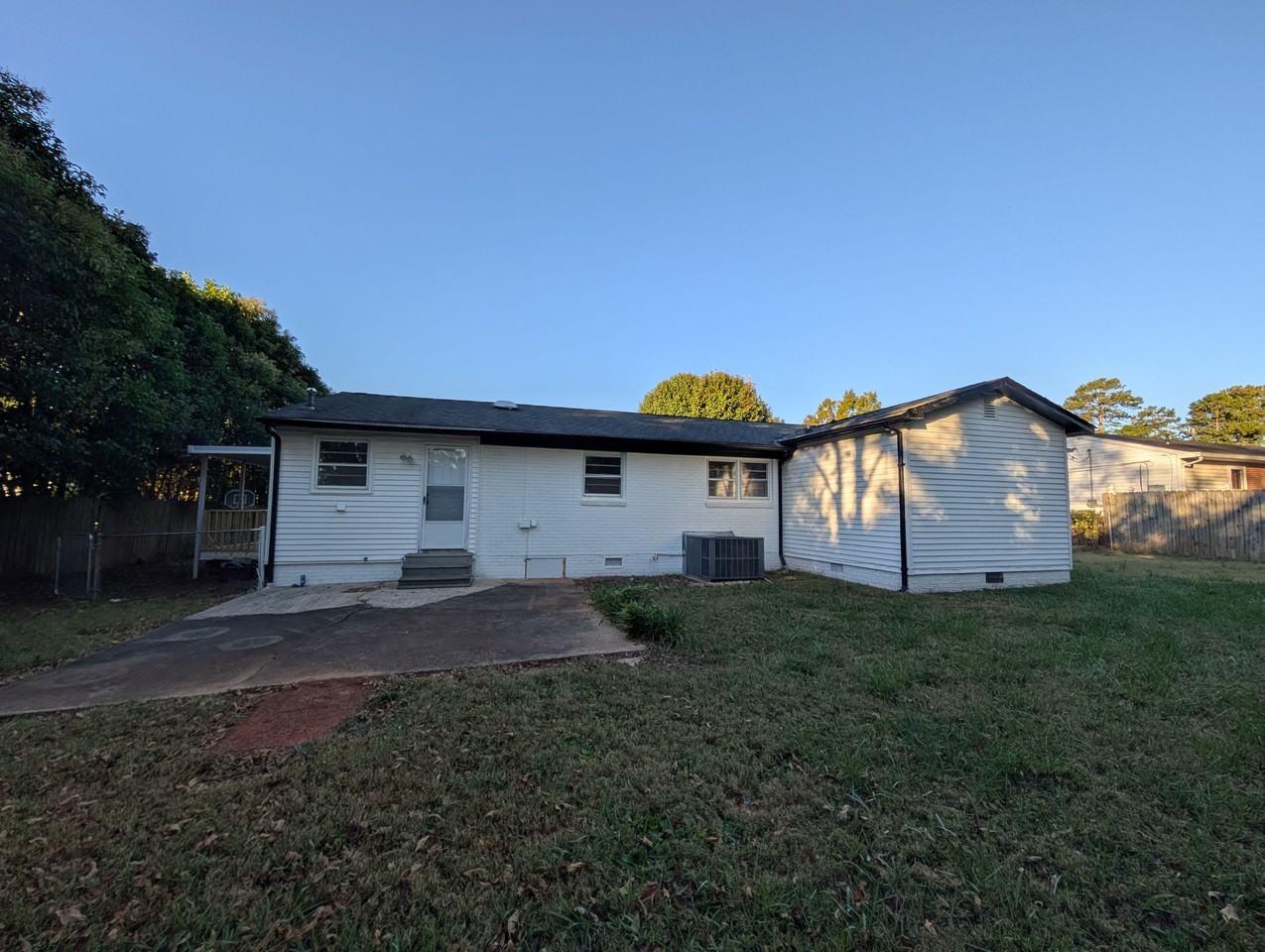 407 Hand Cir - Photo 3 of 34