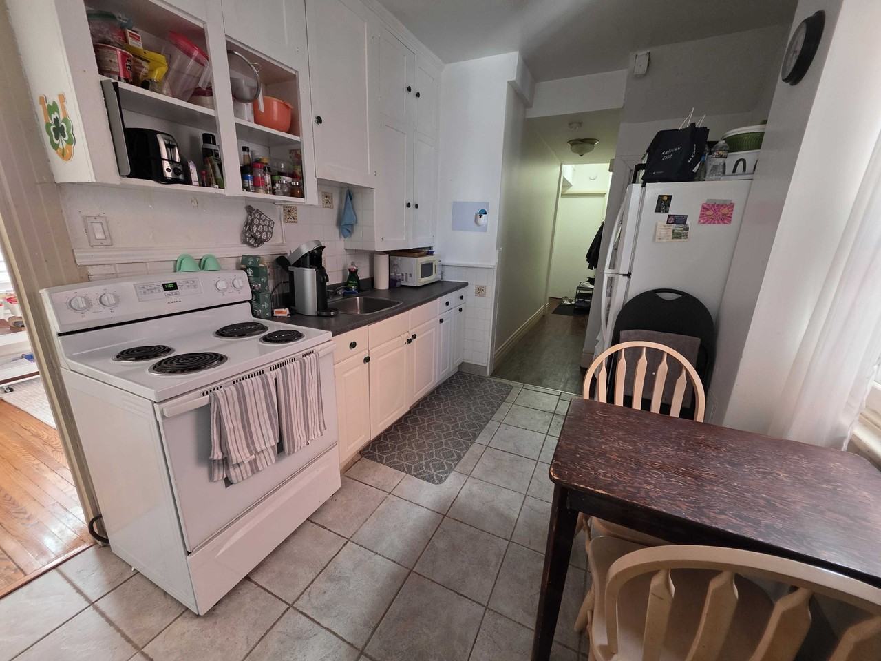 205 Collingwood St #1 - Photo 3 of 11