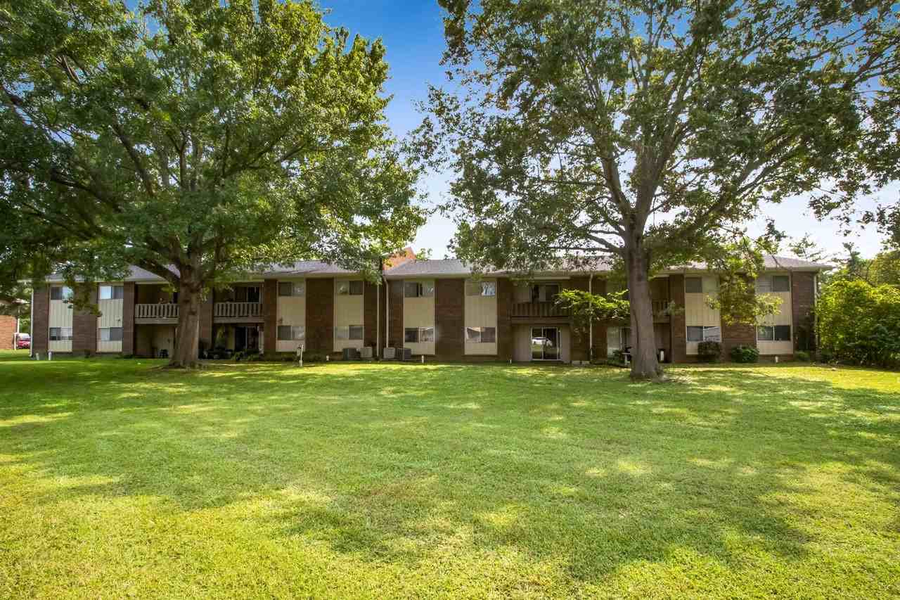 Coventry Square Apartments and Townhomes - Photo 4 of 14