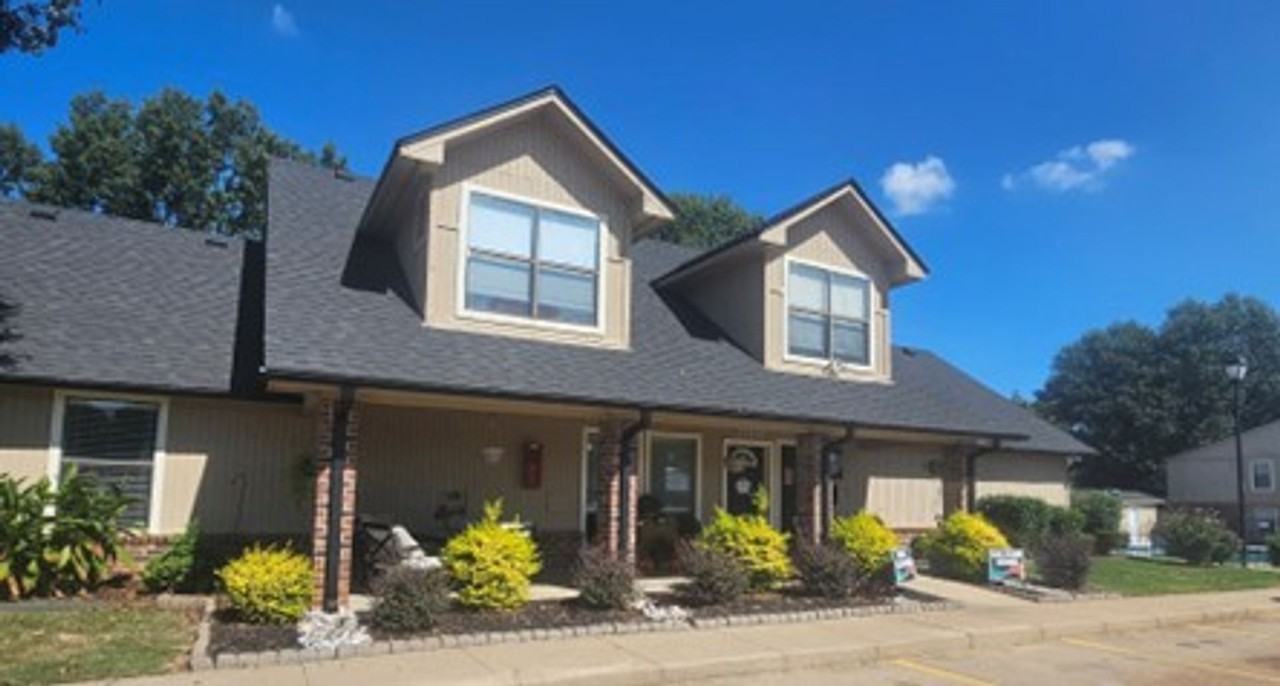 Meadow Lake Apartments - Photo 2 of 6