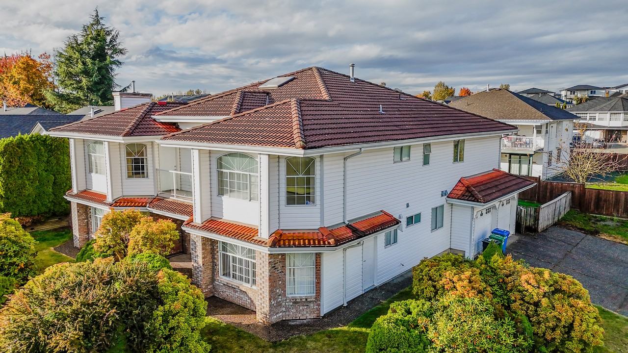 3217 Mallard St Uppr - Photo 3 of 30