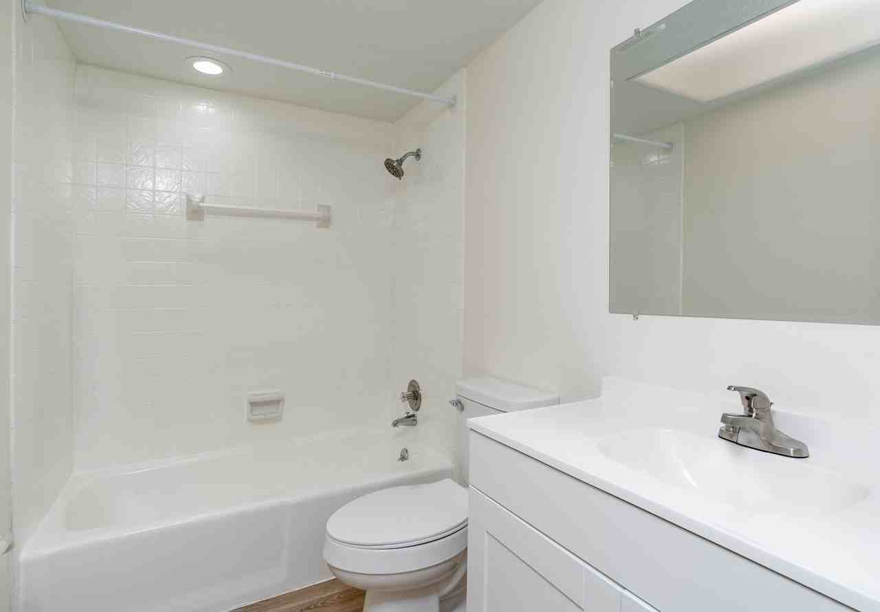 Bexley House - Photo 4 of 19