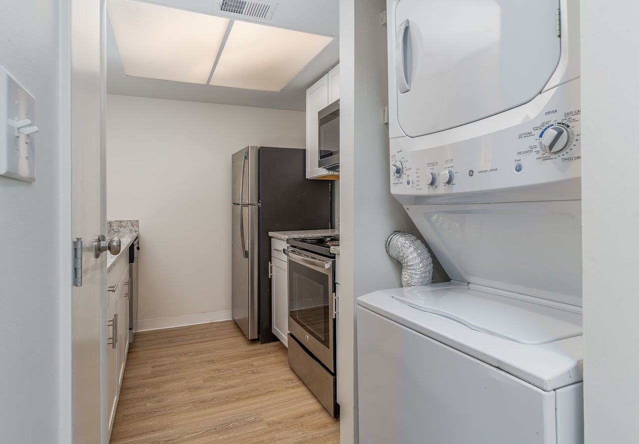 Bexley House - Photo 7 of 19