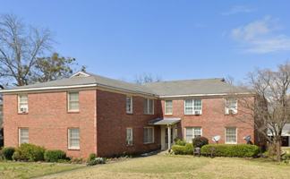 featured image of 317 E 12th St