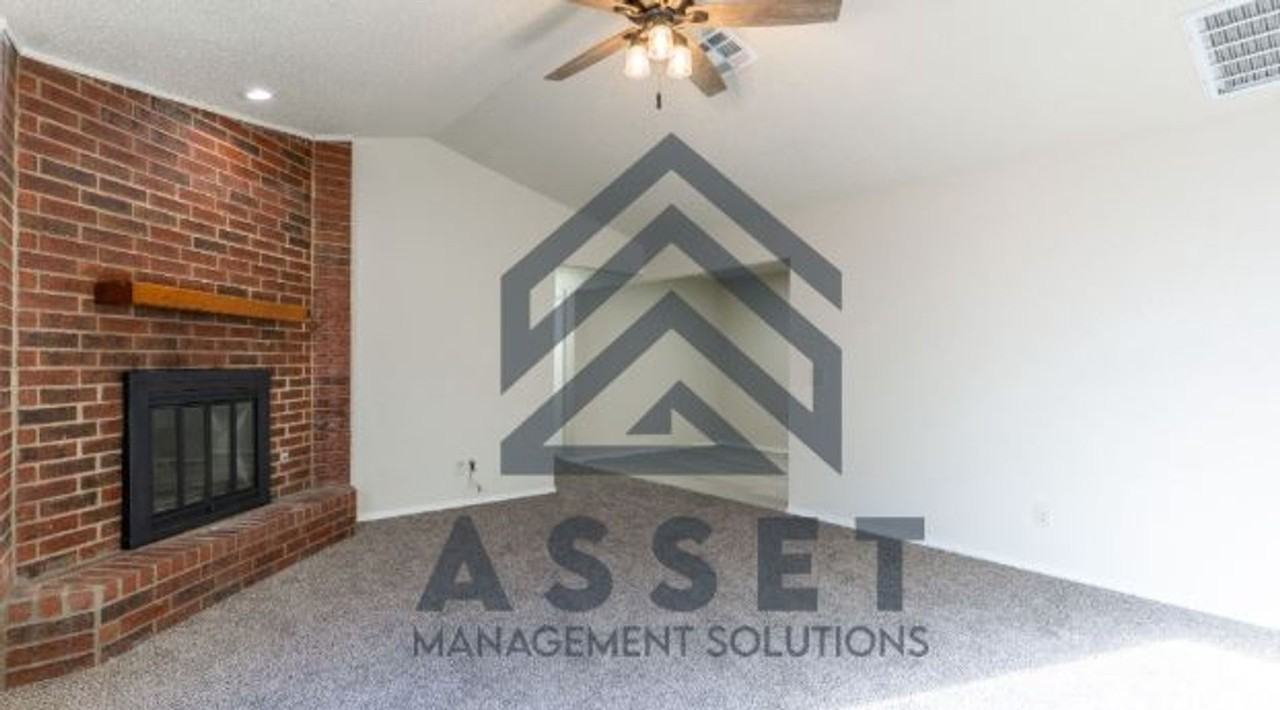 1422 Sw 96th St - Photo 7 of 29