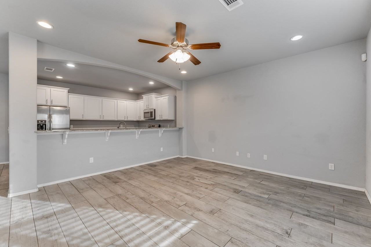 1348 N Corsica Dr - Photo 6 of 40