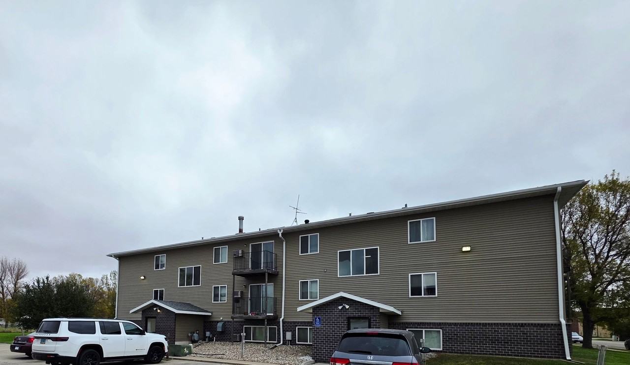 Parkview 1 - Photo 2 of 6