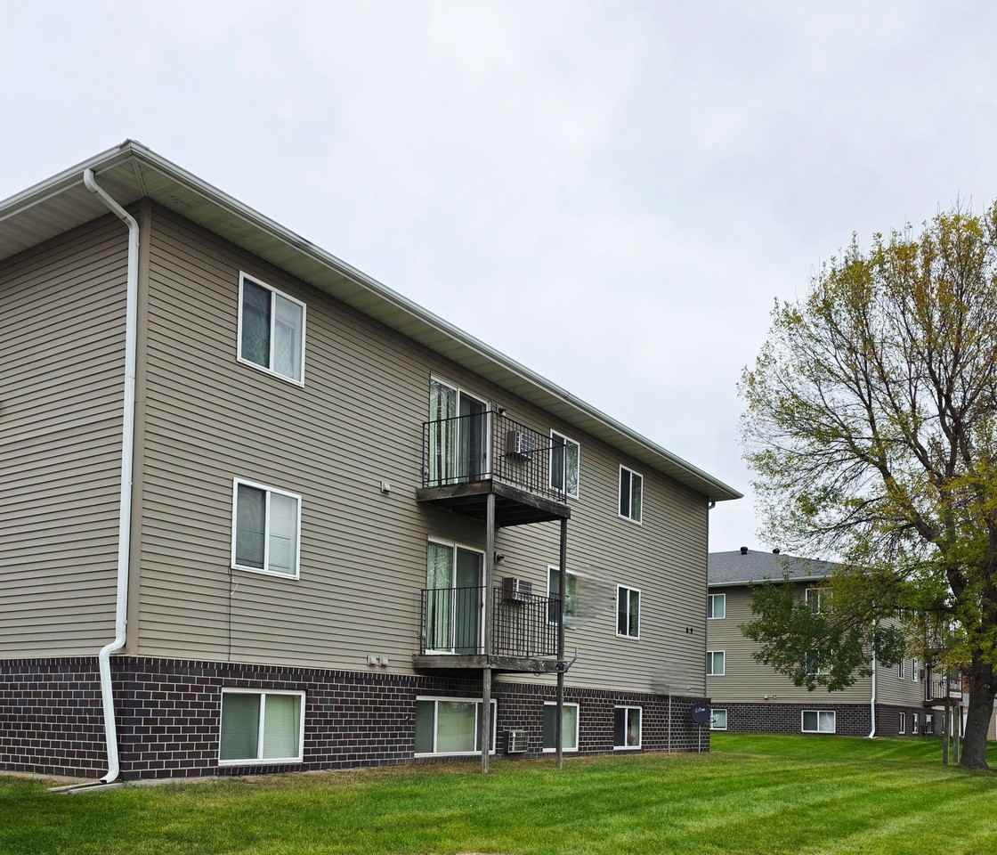 Parkview 1 - Photo 5 of 6