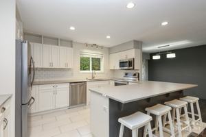 featured image of 6532 Dayton Dr Uppr House #UPPER