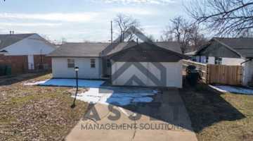 featured image of 1424 Nw 104th St