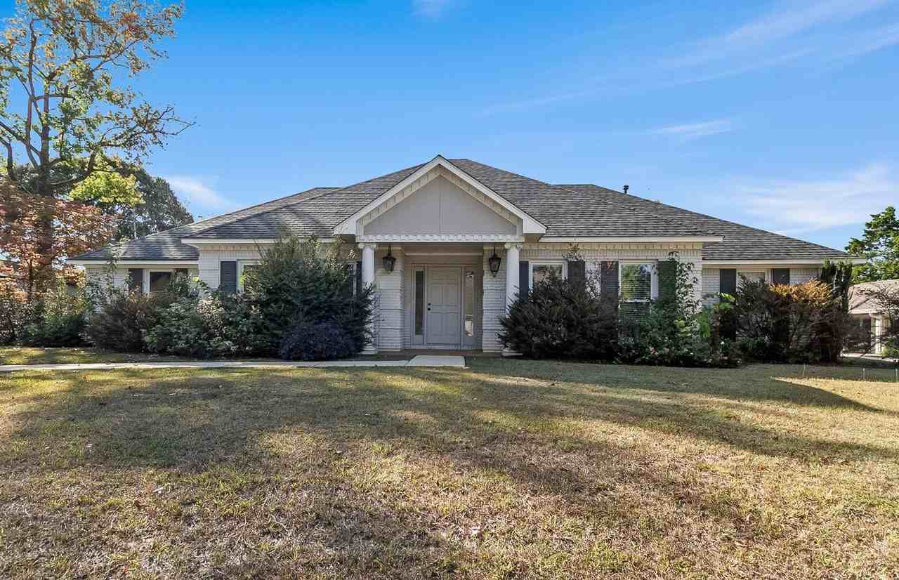 2714 Saratoga Ln - Photo 3 of 29