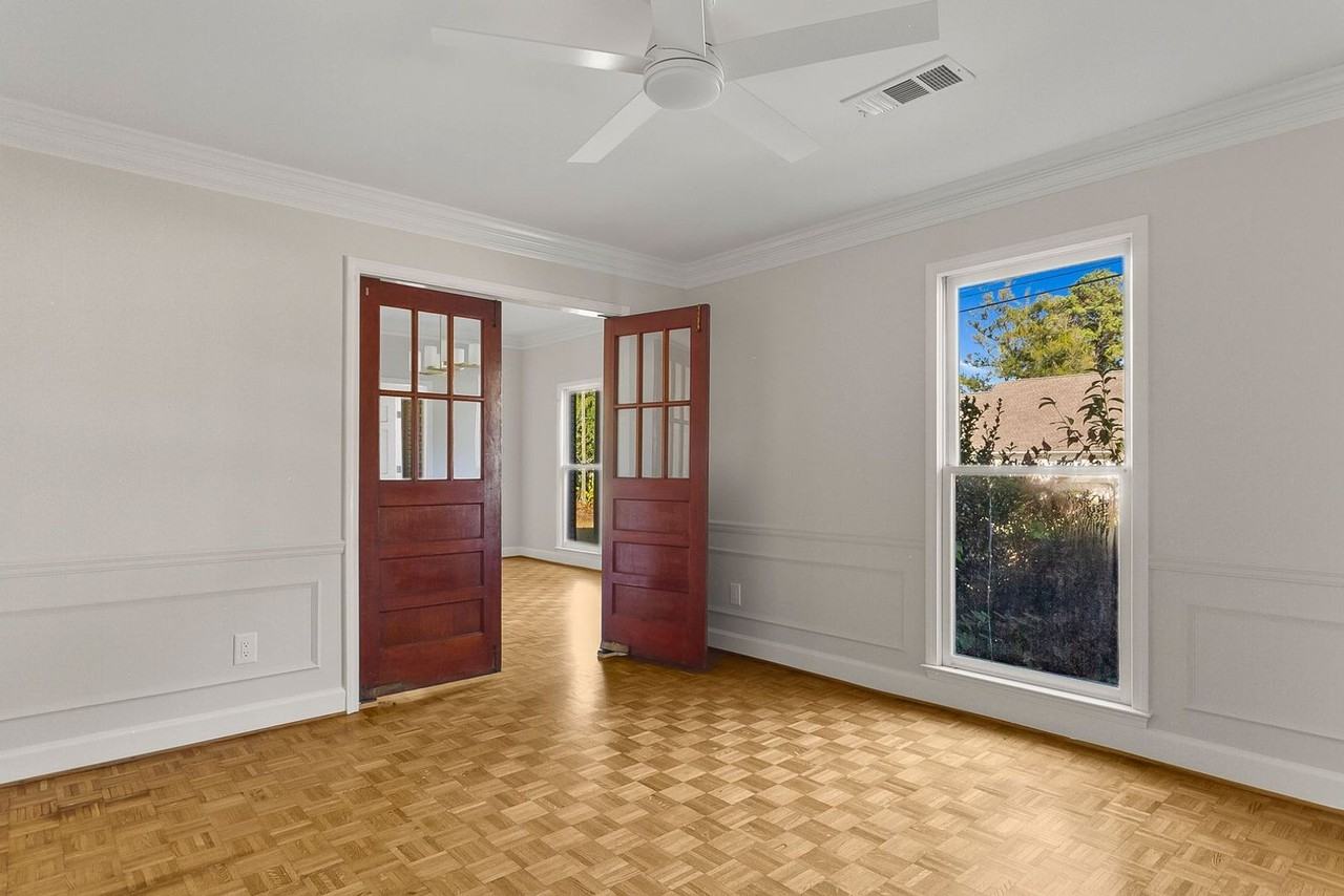 2714 Saratoga Ln - Photo 7 of 29