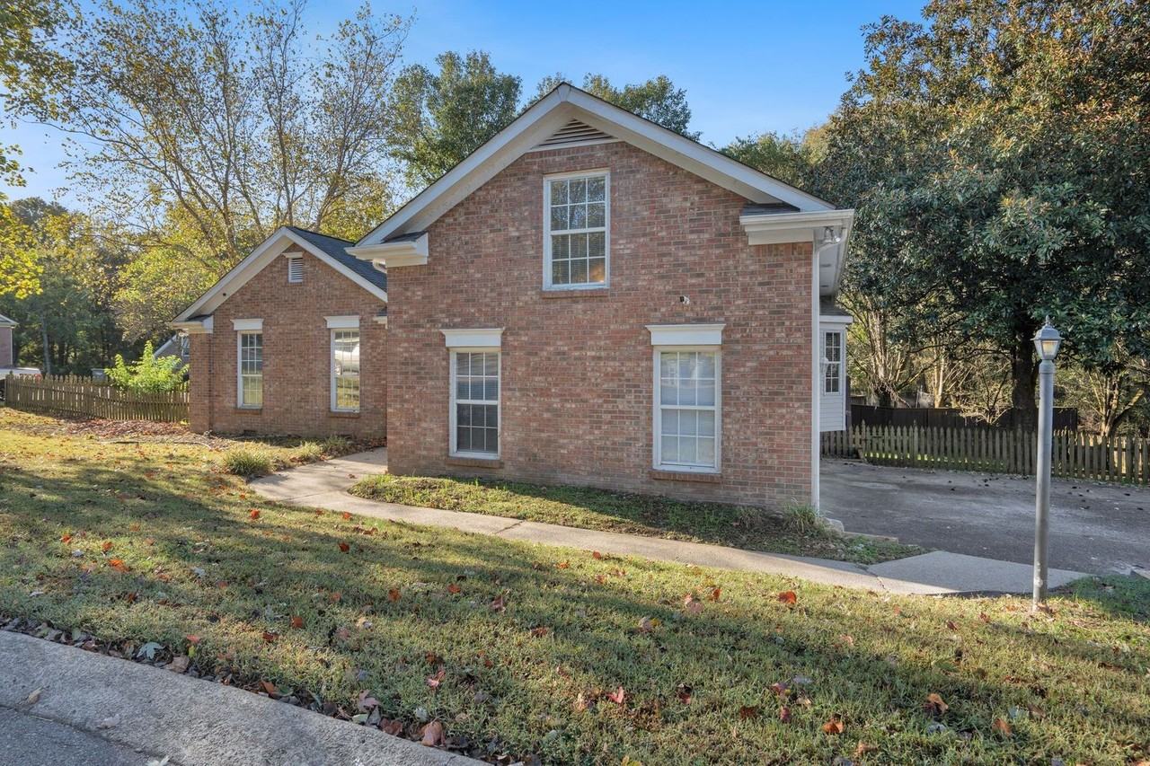 1409 Aaronwood Dr - Photo 4 of 34