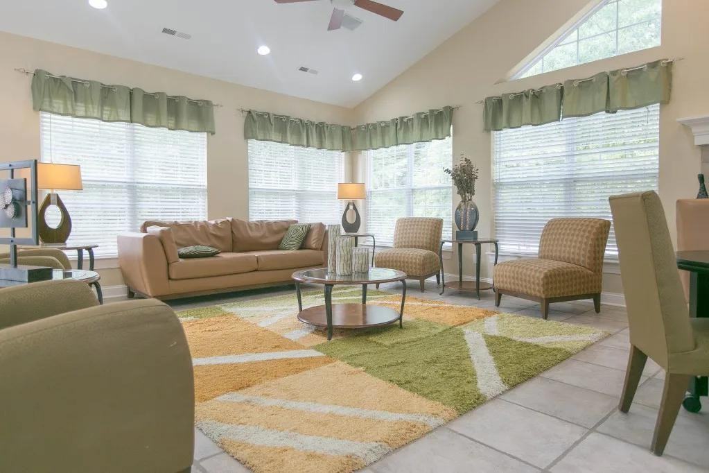 7721 Croaker Rd - Photo 4 of 23