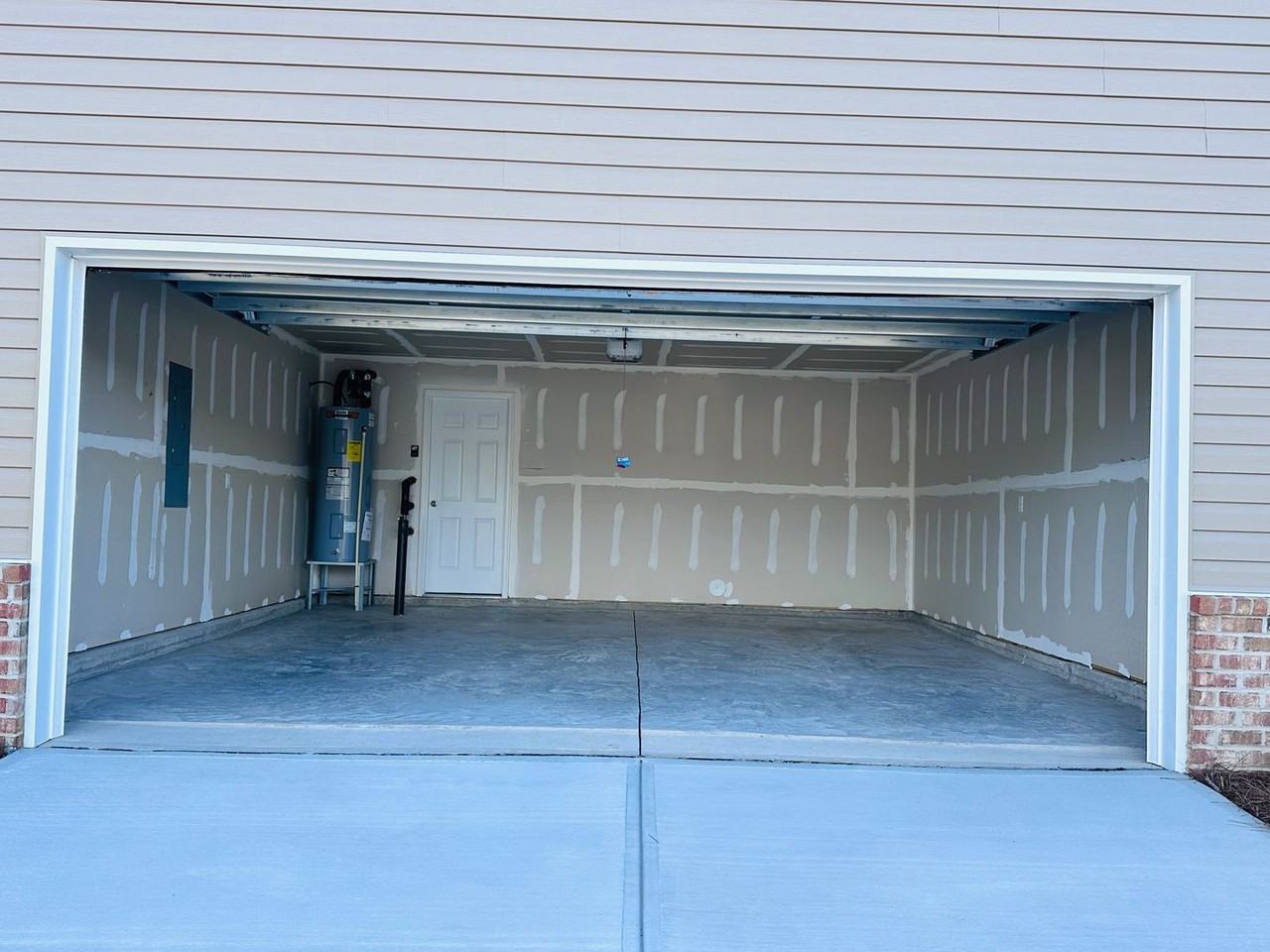 1053 20th Avenue Loop Se - Photo 3 of 31
