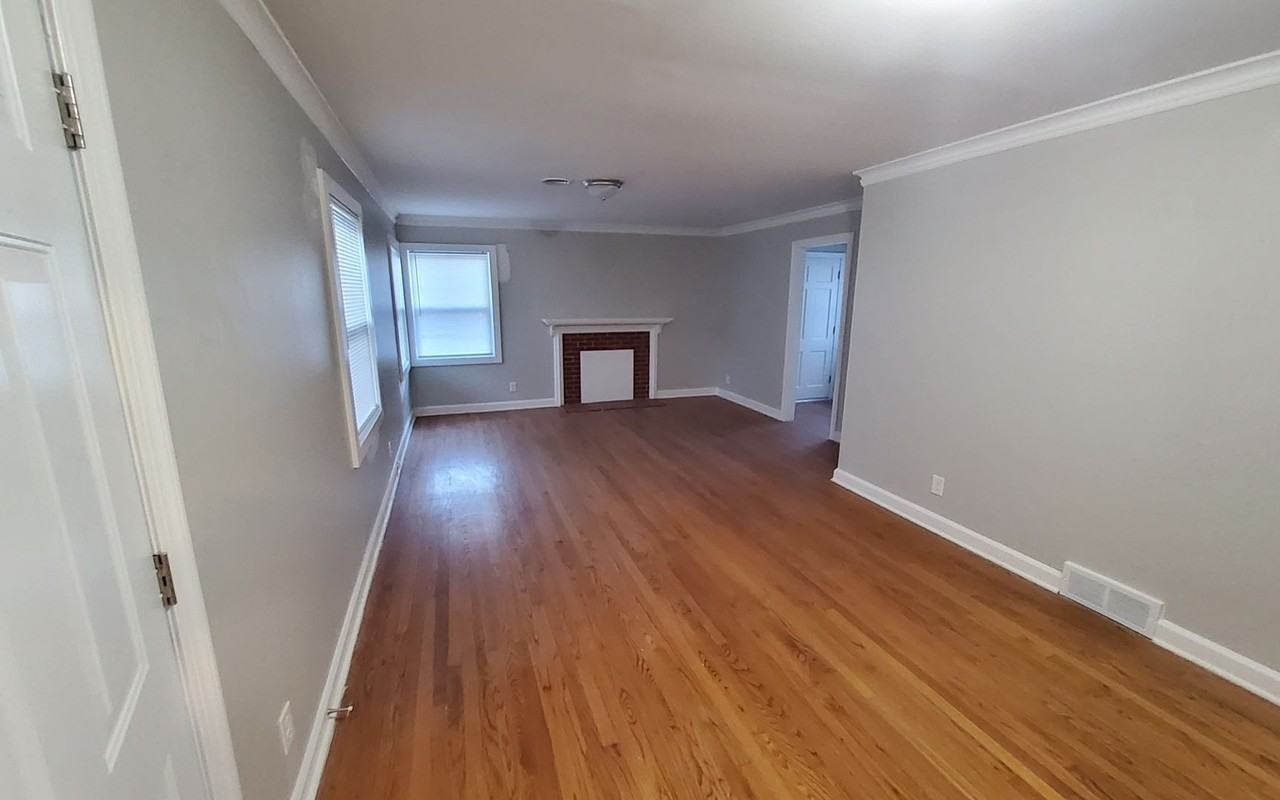 1336 Oak Ridge Dr - Photo 3 of 8