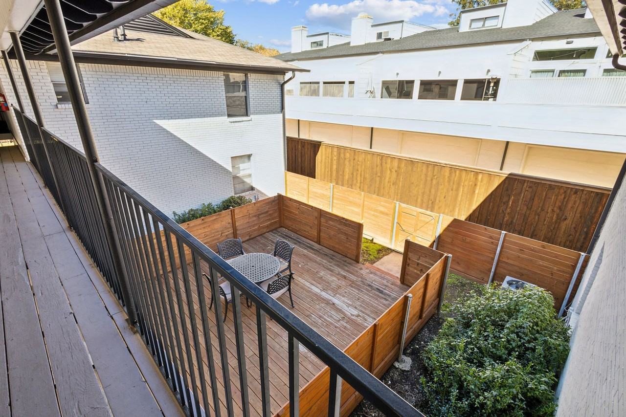 4321 Cole Ave - Photo 2 of 8