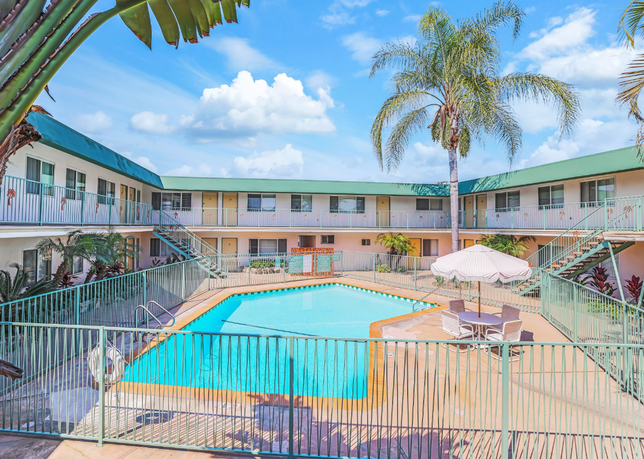 The Bryant - Photo 7 of 30